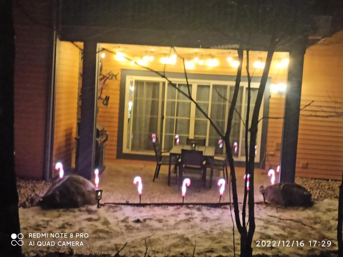 Luxurious Mont Tremblant 2Bd 2Bth Villa Luaran gambar